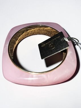 Nwt House of Harlow 1960 Pink Resin and Gold-Tone Square Bangle Bracelet